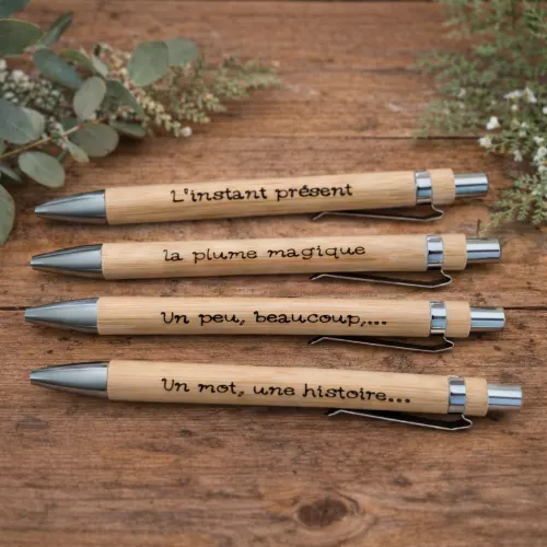 Stylo en bambou gravé personnalisable