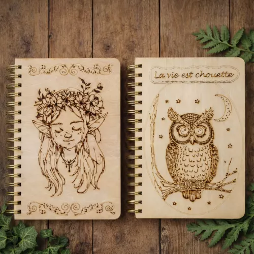 Cahier A5 couverture en bois gravé